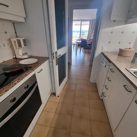 Frente Al Mar Con Terraza Y Piscina Comunitaria En L'escala - Hisp-236-138 Apartamento Torroella de Montgrí