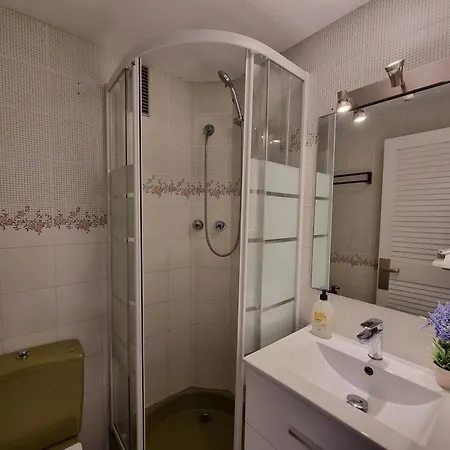 Frente Al Mar Con Terraza Y Piscina Comunitaria En L'escala - Hisp-236-138 Apartamento Torroella de Montgrí